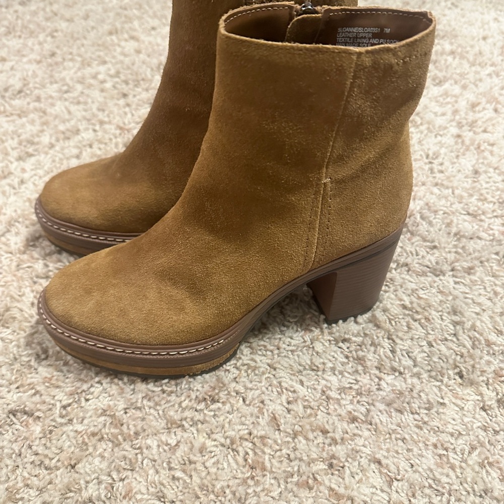 Steve Madden Sloanne Platform Bootie in Cognac Suede 7M - Picture 6 of 7